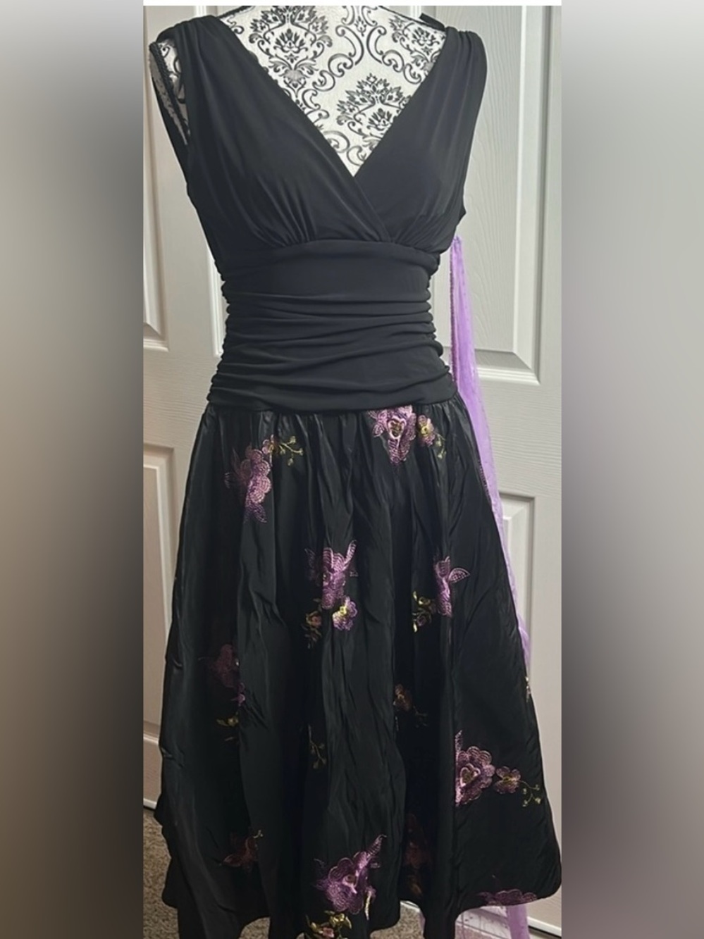 S. L. Fashions Black/Purple Floral Embroidered Tafetta Midi Party Dress, Sz: 8